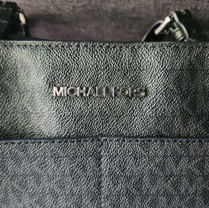 Michael Kohrs tote almost perfect condition